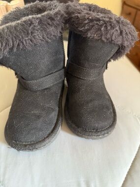 The Children's Place Black Faux Fur Cuff Kids Boots